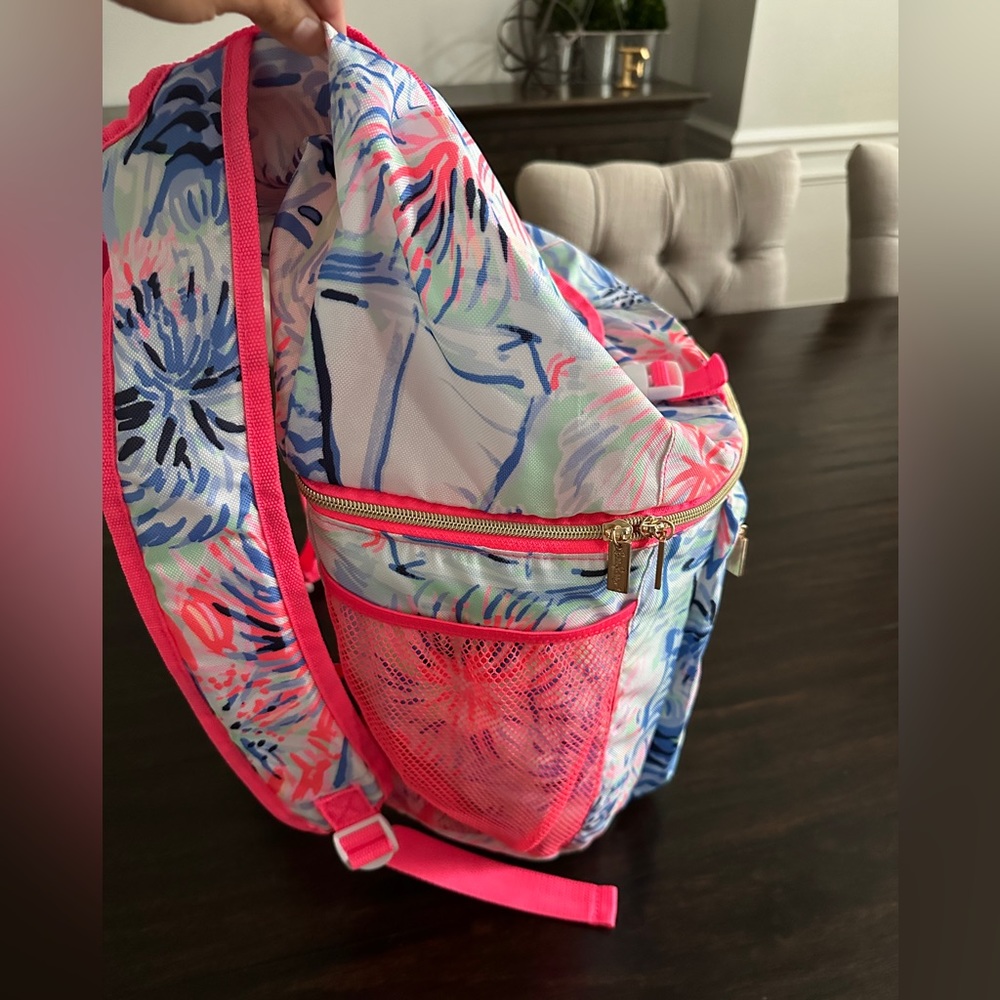 NWOT Lilly Pulitzer Cooler Backpack - Picture 3 of 8